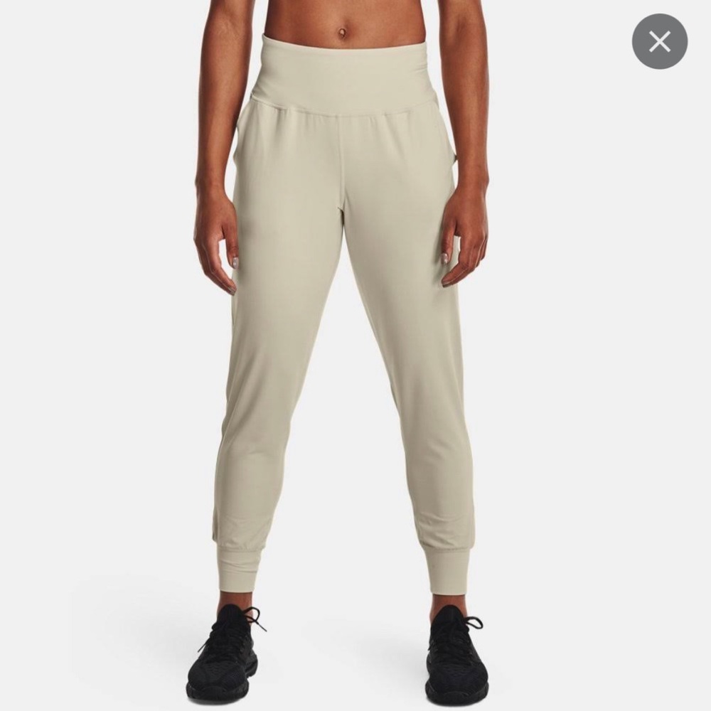 NWT Under Armour Women's Meridian Joggers